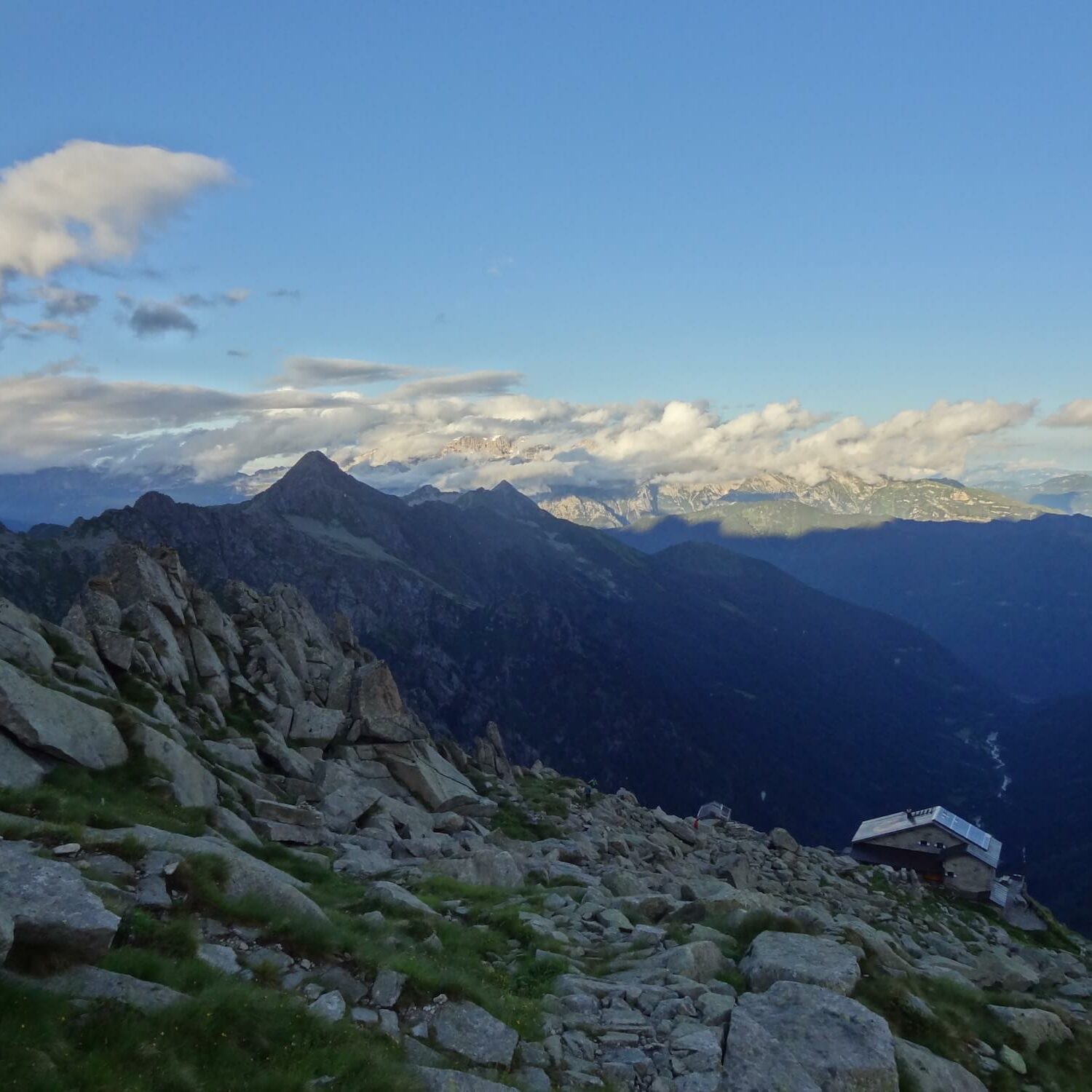 Traversata in quota al Corno di Cavento (3407 m)